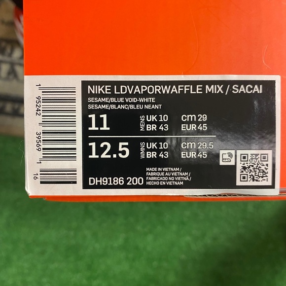 Nike Vaporwaffle Sacai Jean Paul Gaultier Sesame Blue size 11 men’s shoe new - Picture 6 of 6